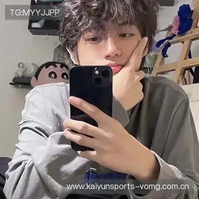秋焰蓓